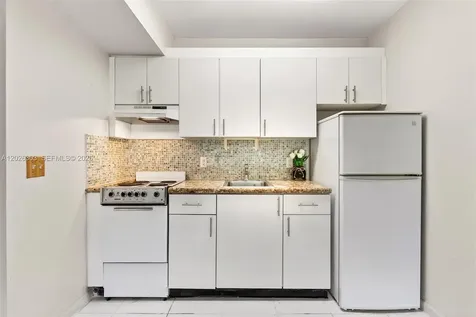 1400 SW 124th Terrace Pembroke Pines FL 33027