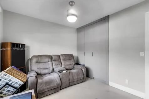 900 SW 128th Avenue Pembroke Pines FL 33027