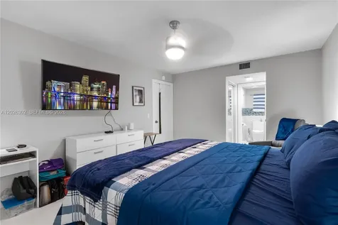 900 SW 128th Avenue Pembroke Pines FL 33027