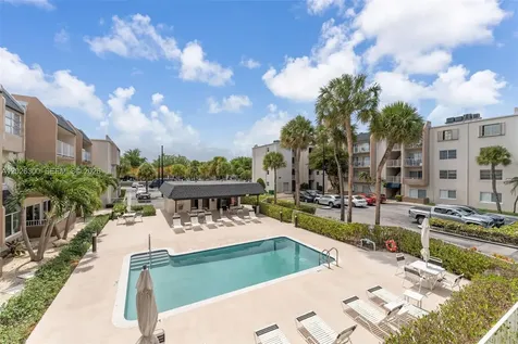 7765 SW 86th Street Miami FL 33143