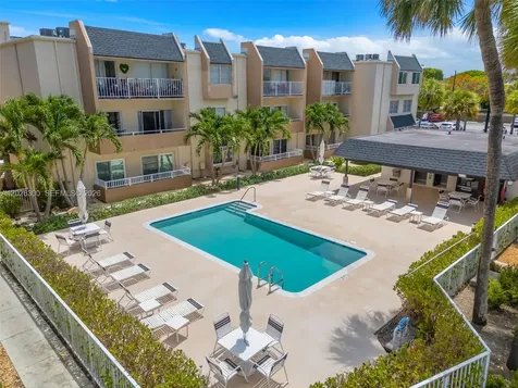 7765 SW 86th Street Miami FL 33143