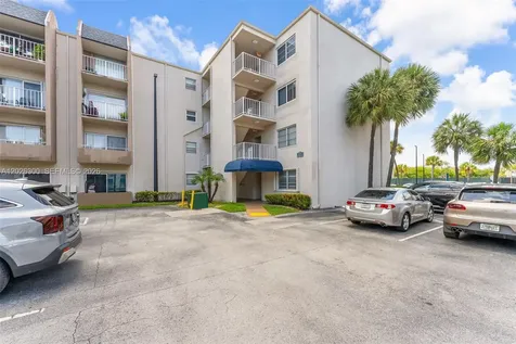 7765 SW 86th Street Miami FL 33143