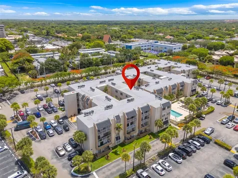 7765 SW 86th Street Miami FL 33143