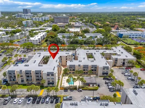 7765 SW 86th Street Miami FL 33143