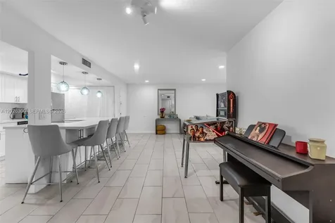 7765 SW 86th Street Miami FL 33143