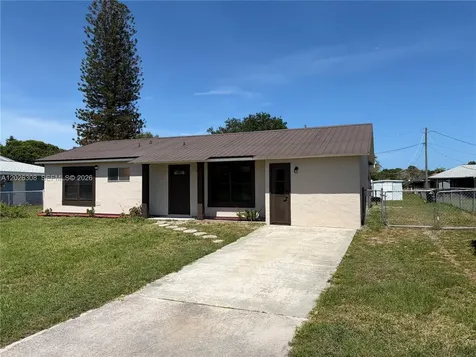 653 NE Atlas Avenue Palm Bay FL 32905