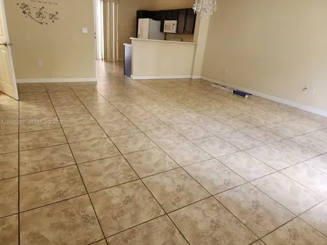 17009 SW 94th Terrace Miami FL 33196
