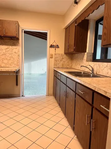 3240 SW 57th Avenue Miami FL 33155
