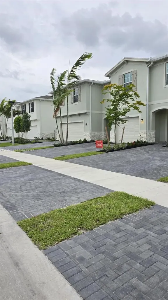 4329 Pond Lily Lane Lake Worth FL 33467