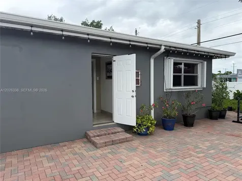 414 SW 2nd Terrace Dania Beach FL 33004
