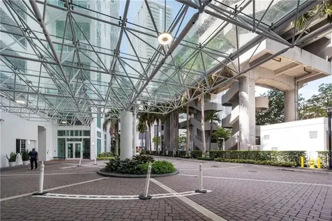 31 SE 5th Street Miami FL 33131