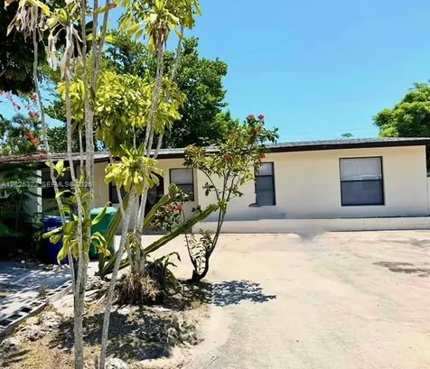 1180 NW 44th Terrace Lauderhill FL 33313