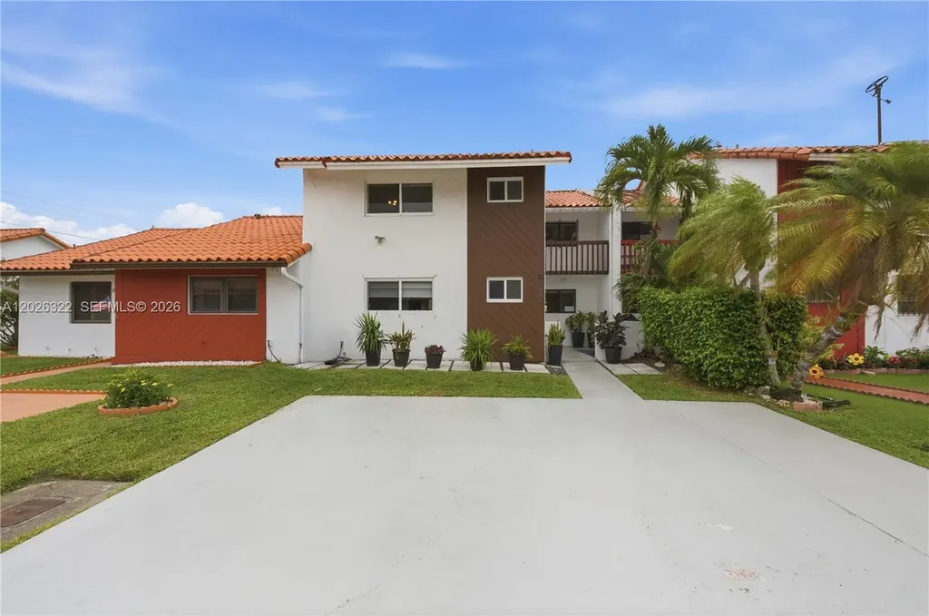 13523 SW 59th Terrace Miami FL 33183
