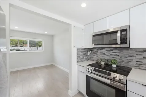 13523 SW 59th Terrace Miami FL 33183