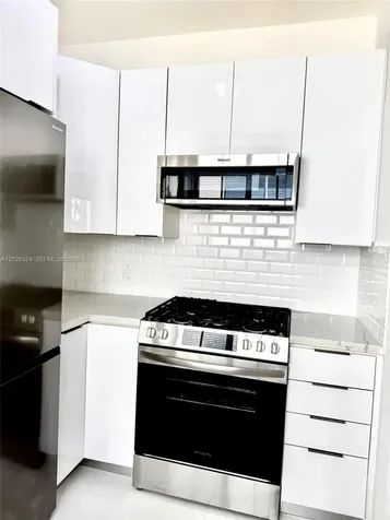 2921 Sheridan Avenue Miami Beach FL 33140