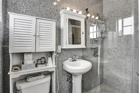 2921 Sheridan Avenue Miami Beach FL 33140
