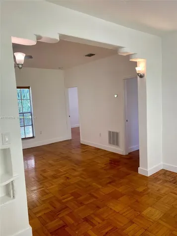 2921 Sheridan Avenue Miami Beach FL 33140