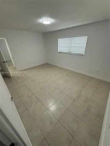 15221 NE 6th Avenue Miami FL 33162