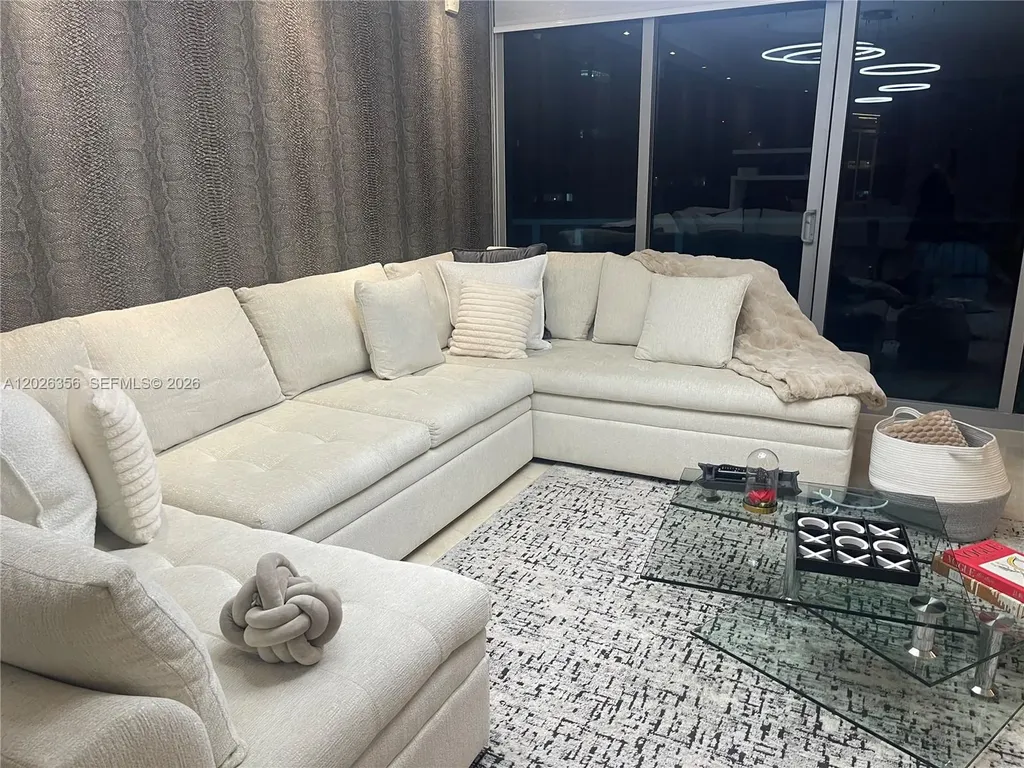3101 S Ocean Drive Hollywood FL 33019