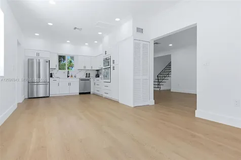 1510 S Treasure Drive North Bay Village FL 33141