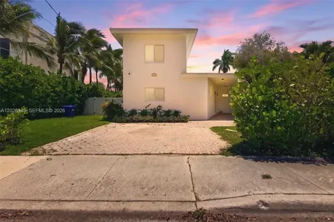 1510 S Treasure Drive North Bay Village FL 33141