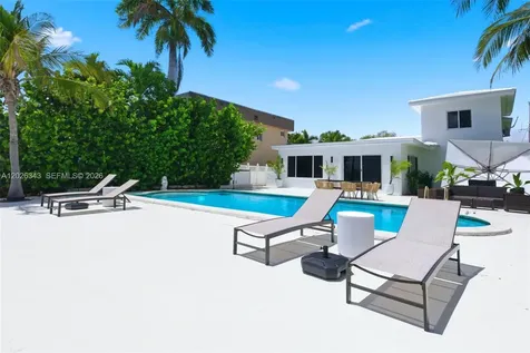 1510 S Treasure Drive North Bay Village FL 33141