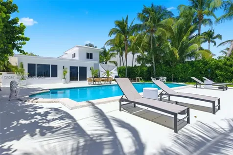 1510 S Treasure Drive North Bay Village FL 33141