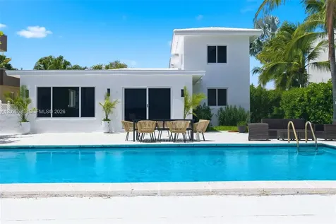 1510 S Treasure Drive North Bay Village FL 33141