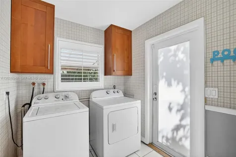 1640 NE 60th Street Fort Lauderdale FL 33334
