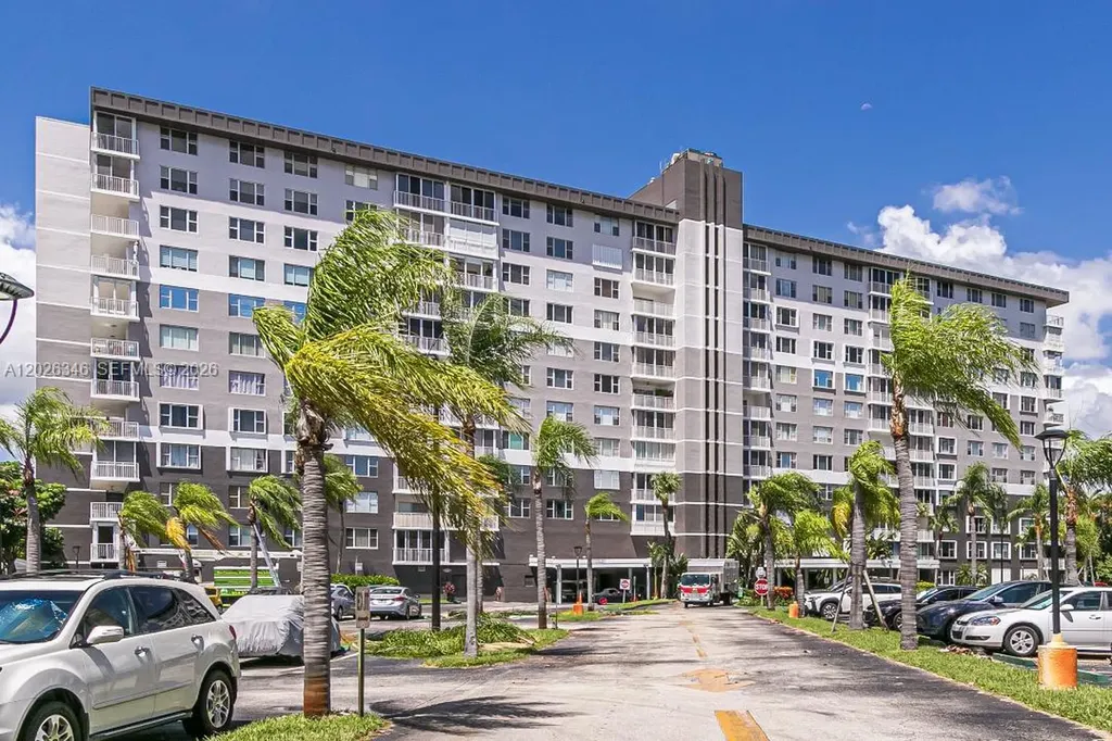 3850 Washington Street Hollywood FL 33021