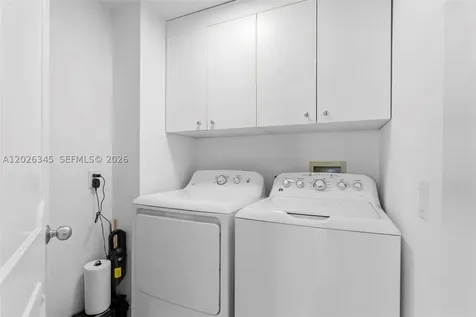 21205 Yacht Club Drive Aventura FL 33180