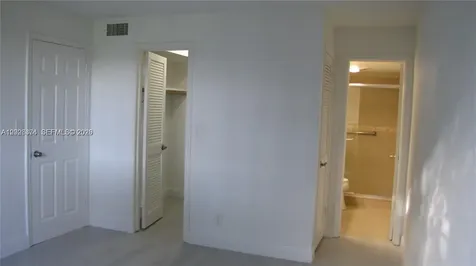 8911 S Hollybrook Boulevard Pembroke Pines FL 33025