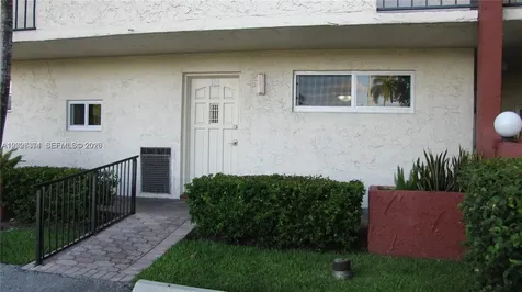 8911 S Hollybrook Boulevard Pembroke Pines FL 33025