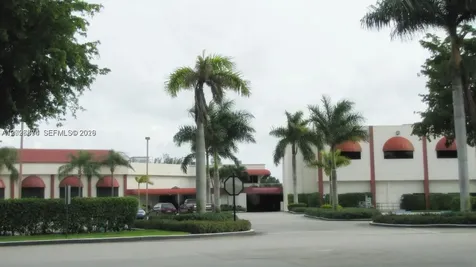8911 S Hollybrook Boulevard Pembroke Pines FL 33025