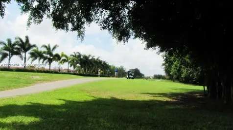 8911 S Hollybrook Boulevard Pembroke Pines FL 33025