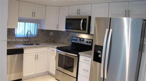 8911 S Hollybrook Boulevard Pembroke Pines FL 33025