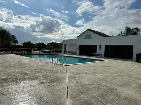 215 Lake Pointe Drive Oakland Park FL 33309