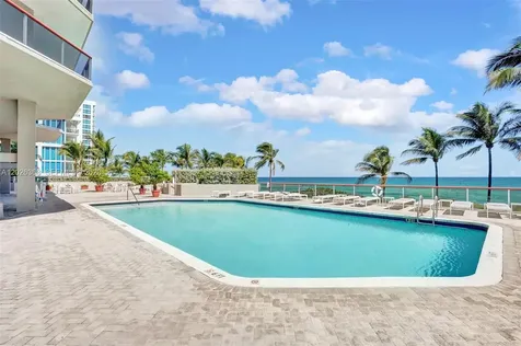6767 Collins Avenue Miami Beach FL 33141