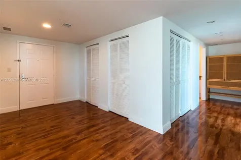 19501 W Country Club Drive Aventura FL 33180