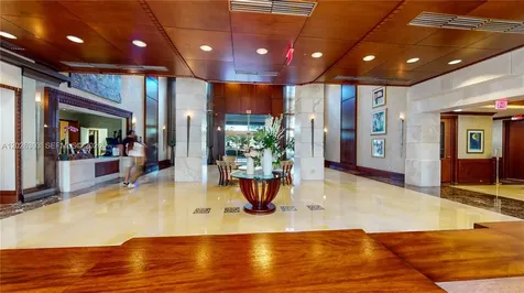 19501 W Country Club Drive Aventura FL 33180