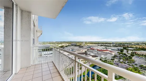 19501 W Country Club Drive Aventura FL 33180