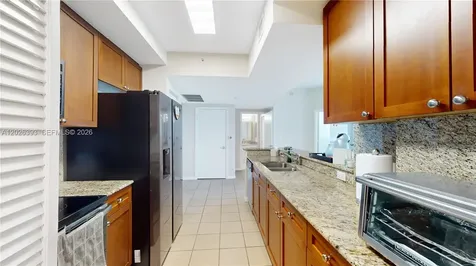 19501 W Country Club Drive Aventura FL 33180