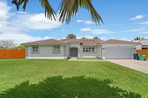 32302 SW 204th Court Homestead FL 33030