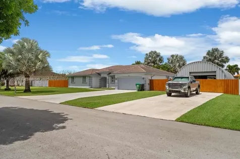 32302 SW 204th Court Homestead FL 33030
