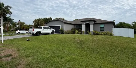 209 SE 26th Terrace Cape Coral FL 33904