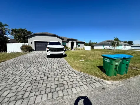 209 SE 26th Terrace Cape Coral FL 33904