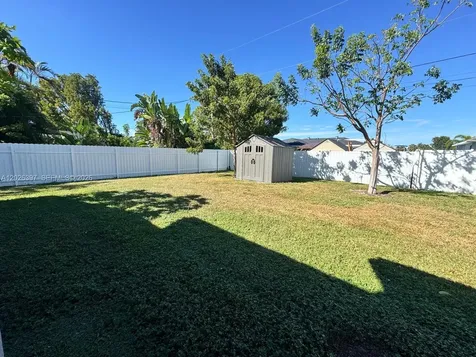 209 SE 26th Terrace Cape Coral FL 33904