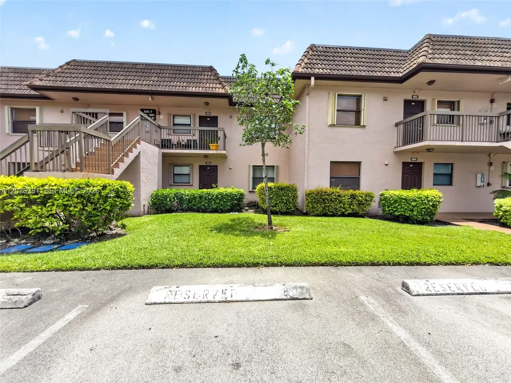 10616 NW 10th Street Pembroke Pines FL 33026