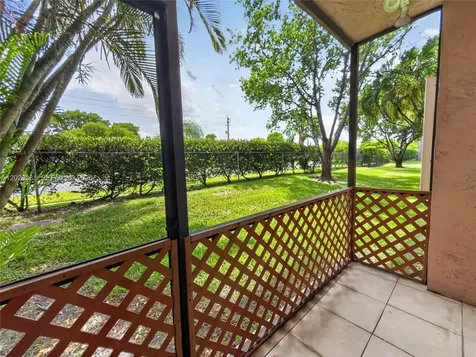 10616 NW 10th Street Pembroke Pines FL 33026