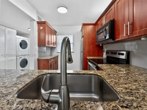 10616 NW 10th Street Pembroke Pines FL 33026